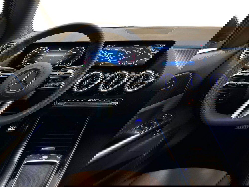 Mercedes-Benz GLA SUV nuova a Rimini (12)