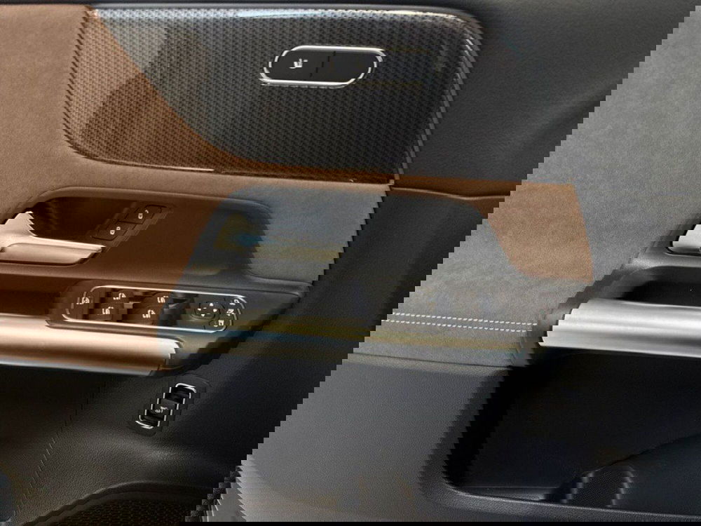 Mercedes-Benz GLA SUV nuova a Rimini (18)