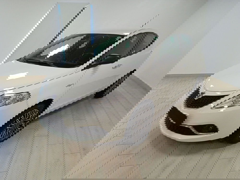 Lancia Ypsilon usata a Torino (3)