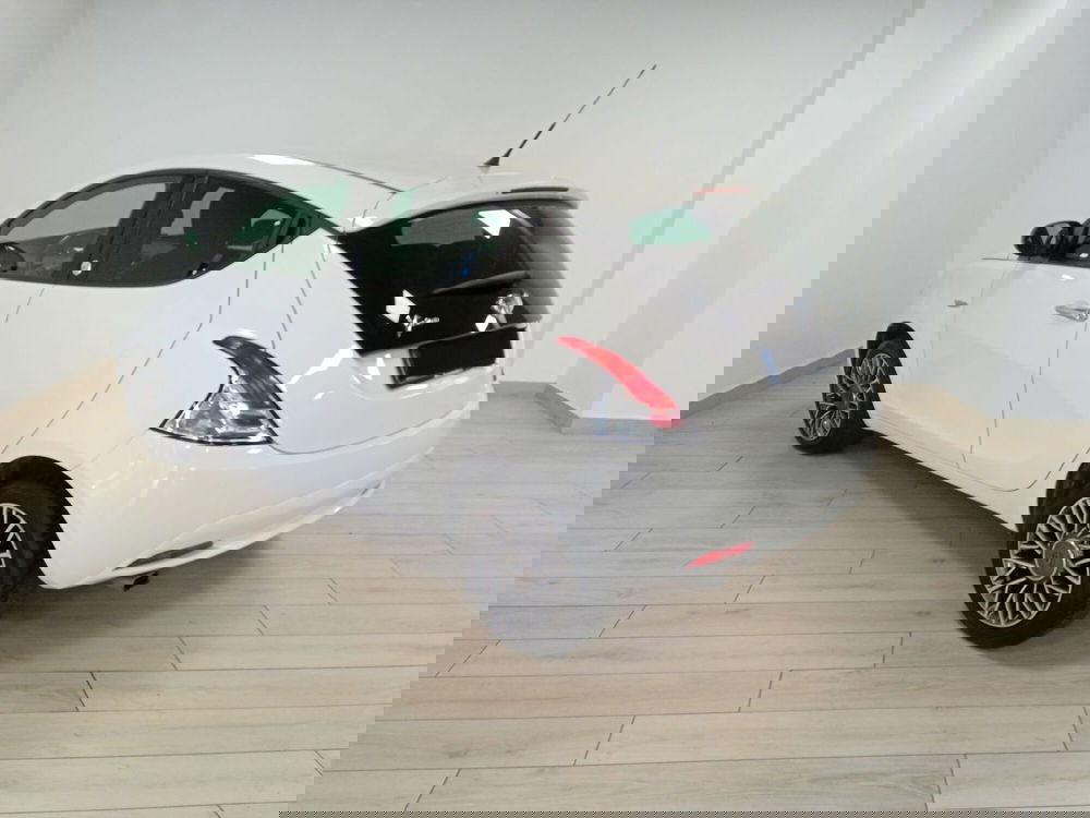 Lancia Ypsilon usata a Torino (4)