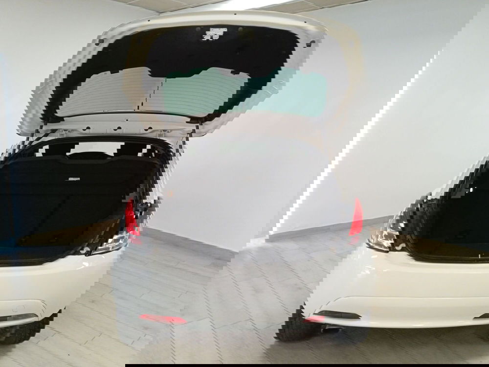 Lancia Ypsilon usata a Torino (7)