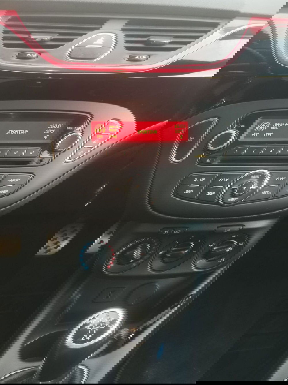 Opel Corsa usata a Torino (5)