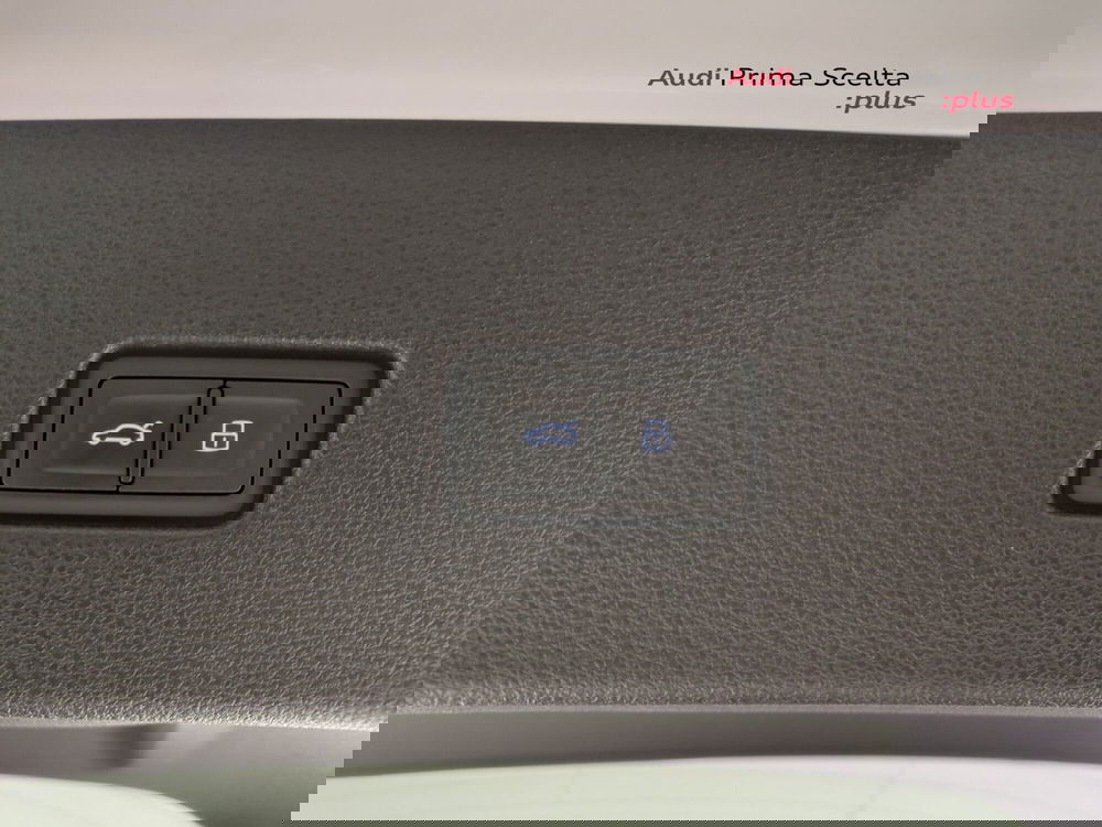 Audi Q8 usata a Avellino (15)