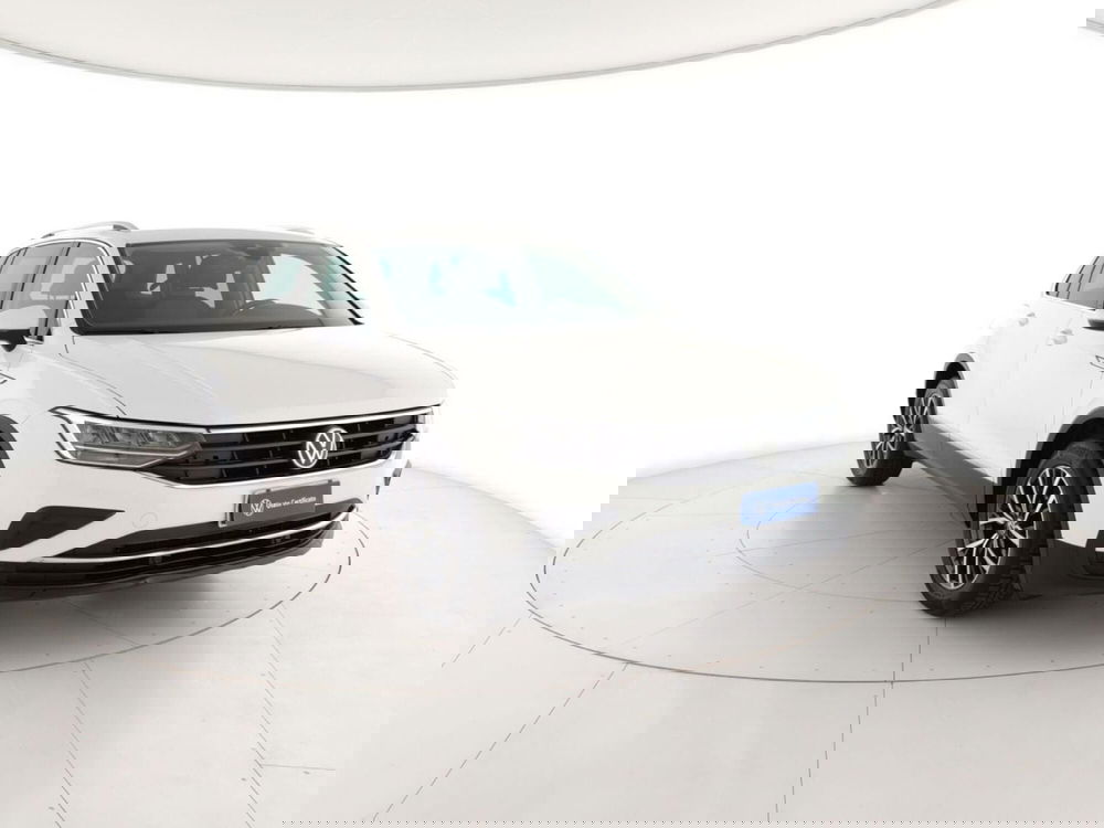 Volkswagen Tiguan usata a Massa-Carrara (4)