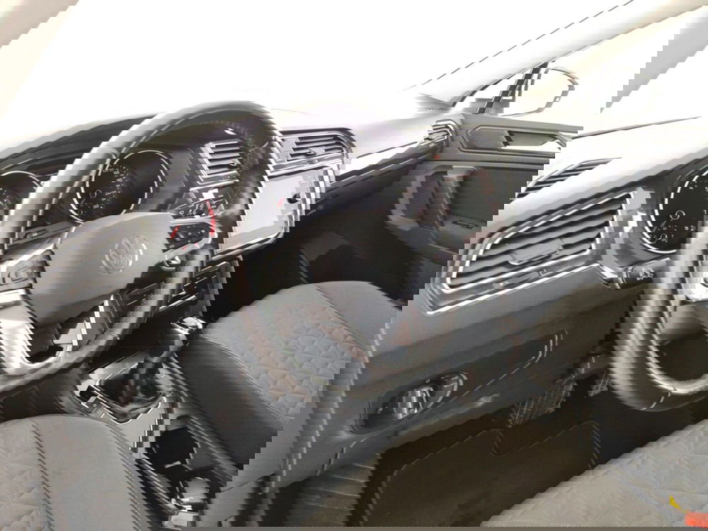 Volkswagen Tiguan usata a Massa-Carrara (9)