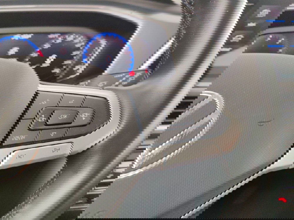 Volkswagen T-Roc usata a Massa-Carrara (13)