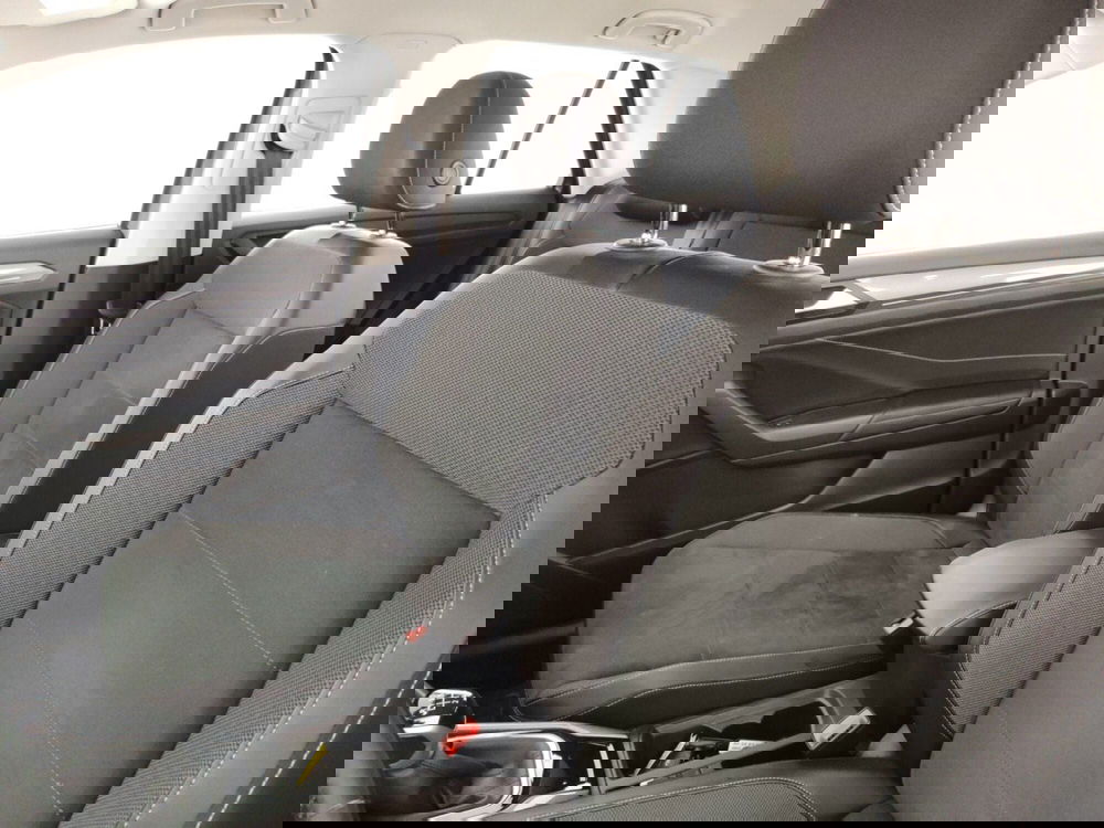 Volkswagen T-Roc usata a Massa-Carrara (9)