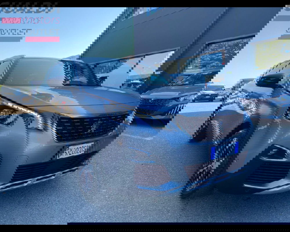 Peugeot 5008 usata a Modena