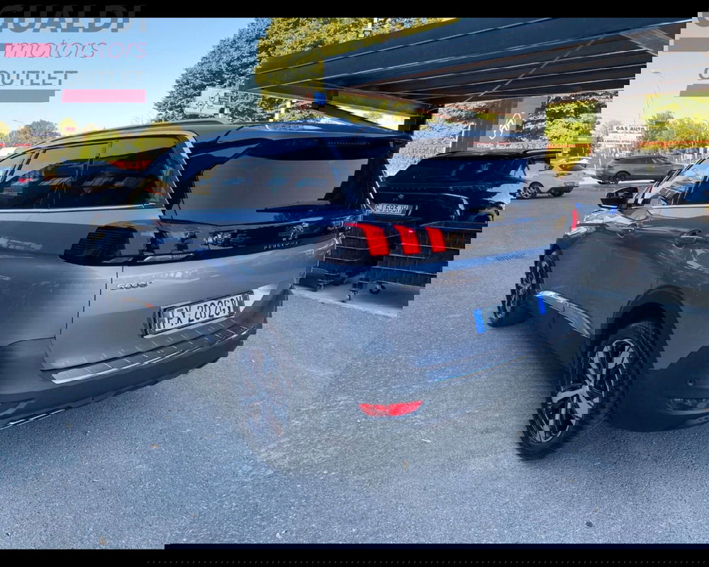 Peugeot 5008 usata a Modena (3)