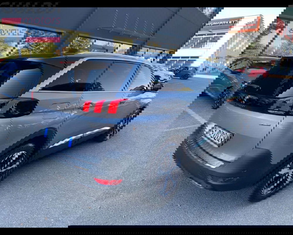 Peugeot 5008 usata a Modena (5)