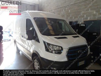 Ford E-Transit Furgone 350 Batteria 68kWh 184CV PL-SL-TA Furgone Trend del 2023 usata a Mirandola