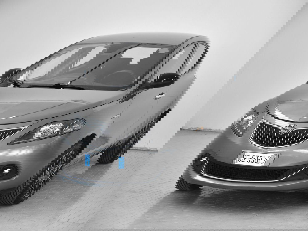 Lancia Ypsilon usata a Prato