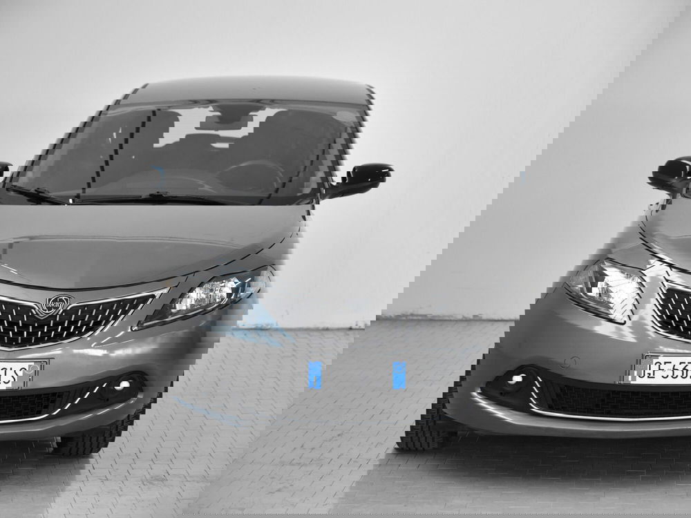 Lancia Ypsilon usata a Prato (4)