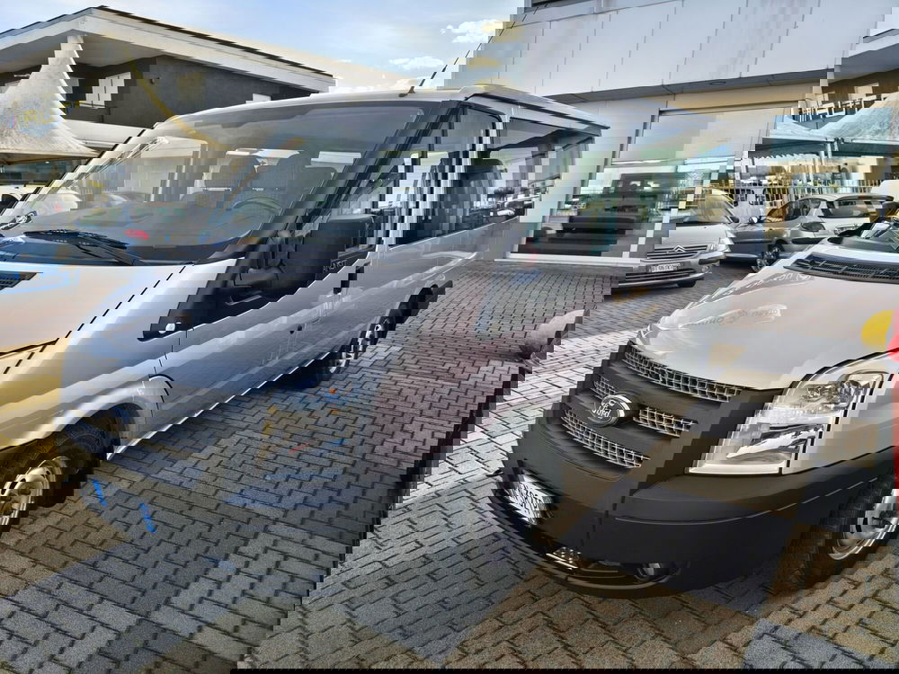 Ford Tourneo Custom usata a Vercelli