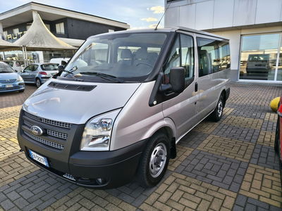 Ford Tourneo Custom 300 2.2 TDCi 100CV PC Trend del 2012 usata a Caresanablot