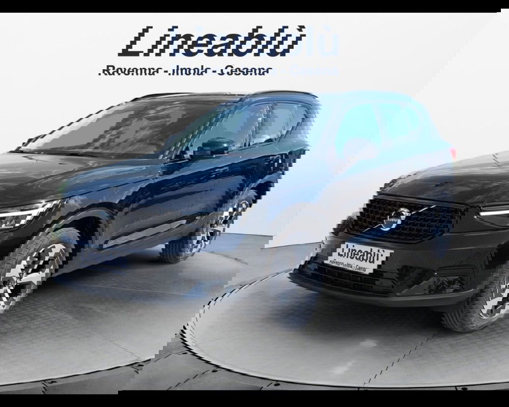 Volvo XC40 nuova a Ravenna