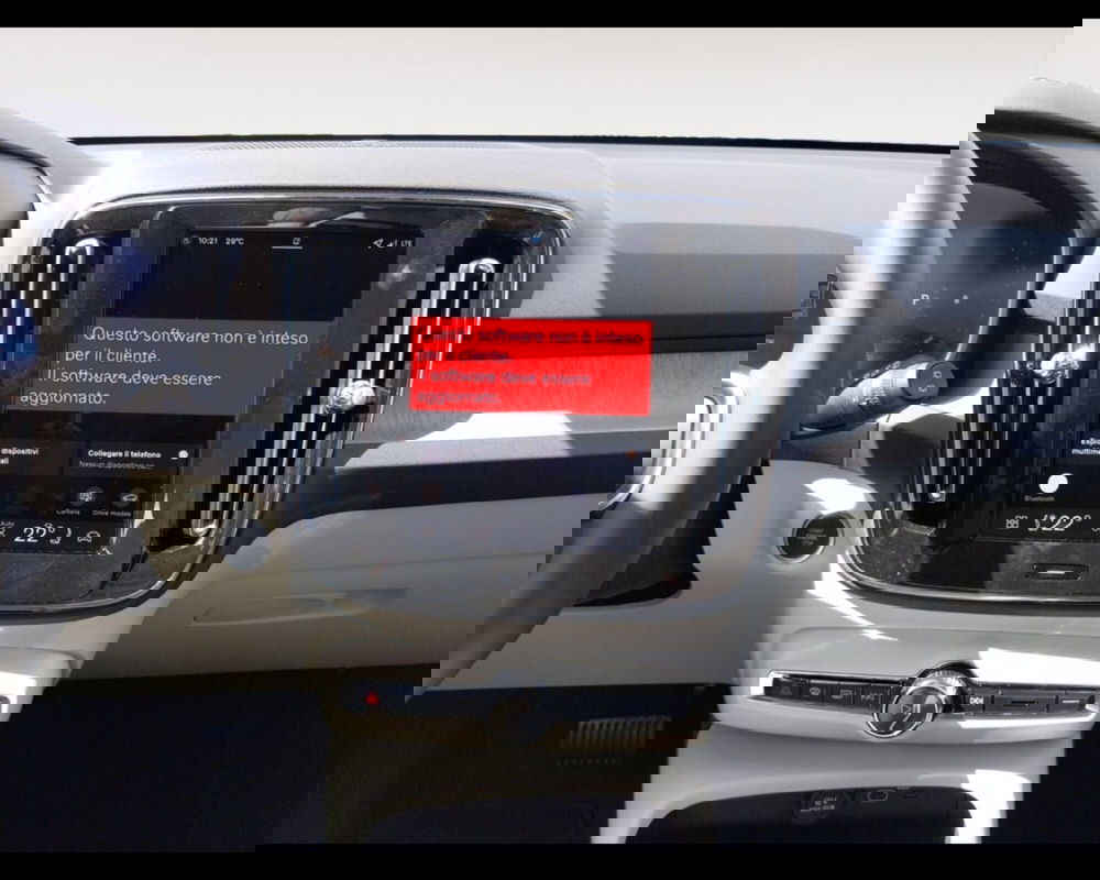 Volvo XC40 nuova a Ravenna (11)