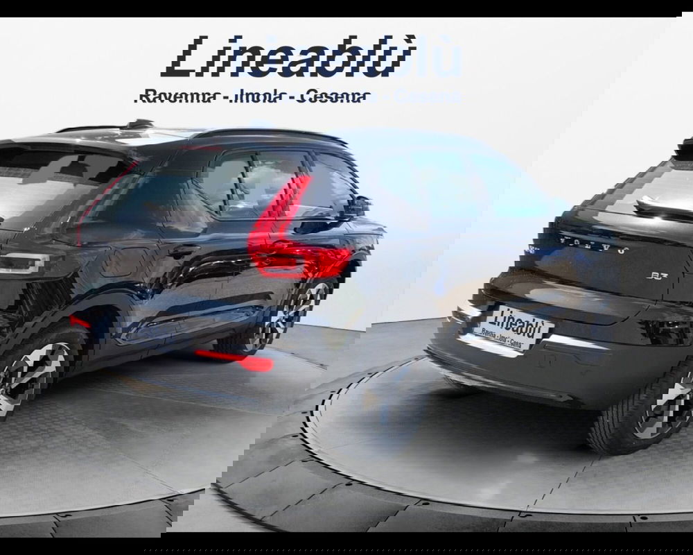 Volvo XC40 nuova a Ravenna (5)