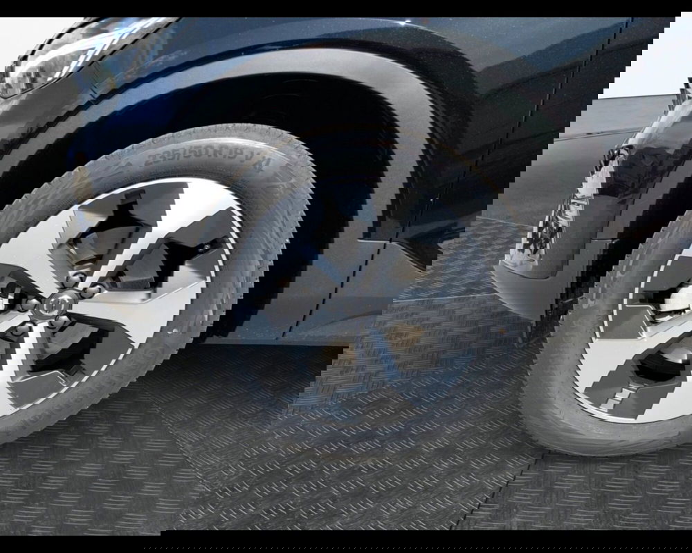 Volvo XC40 nuova a Ravenna (9)