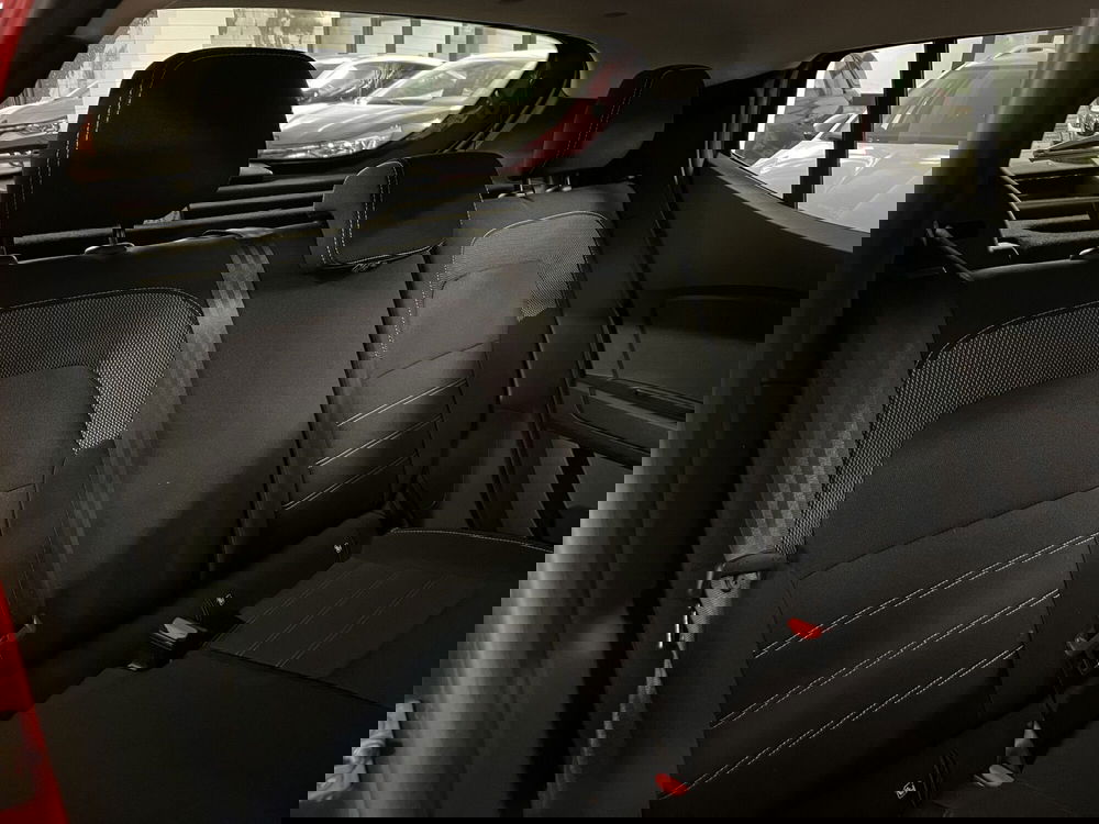 Dacia Sandero usata a Milano (13)