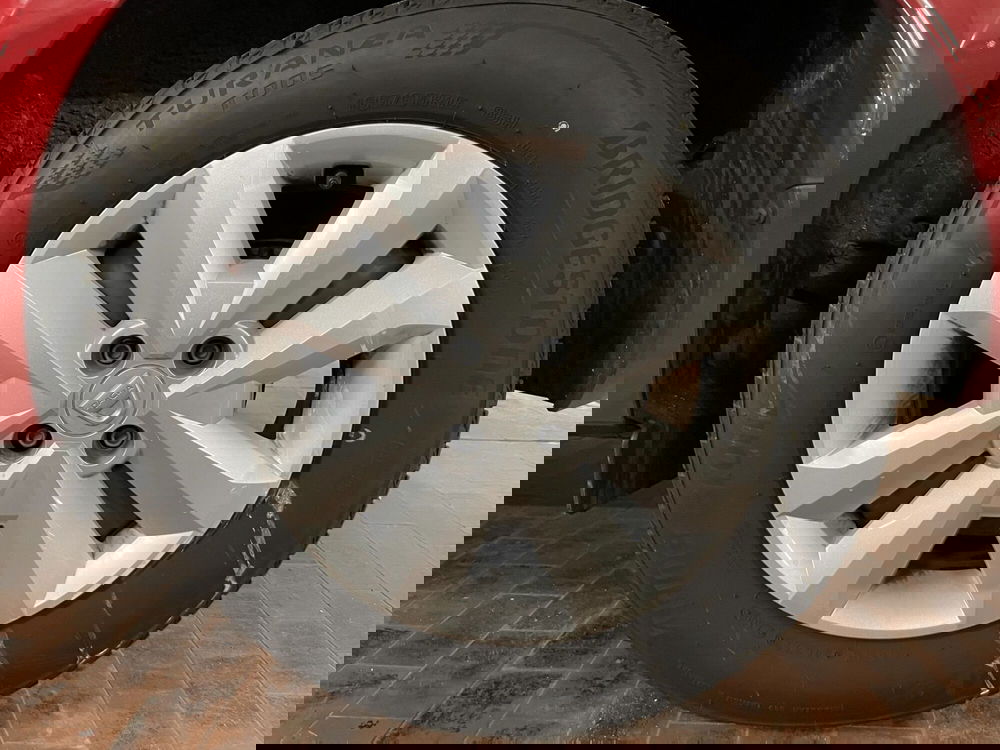 Dacia Sandero usata a Milano (14)