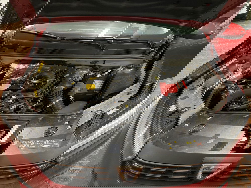 Dacia Sandero usata a Milano (15)