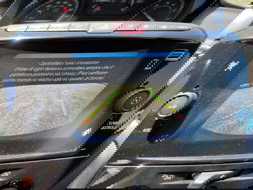 Lancia Ypsilon usata a Salerno (7)