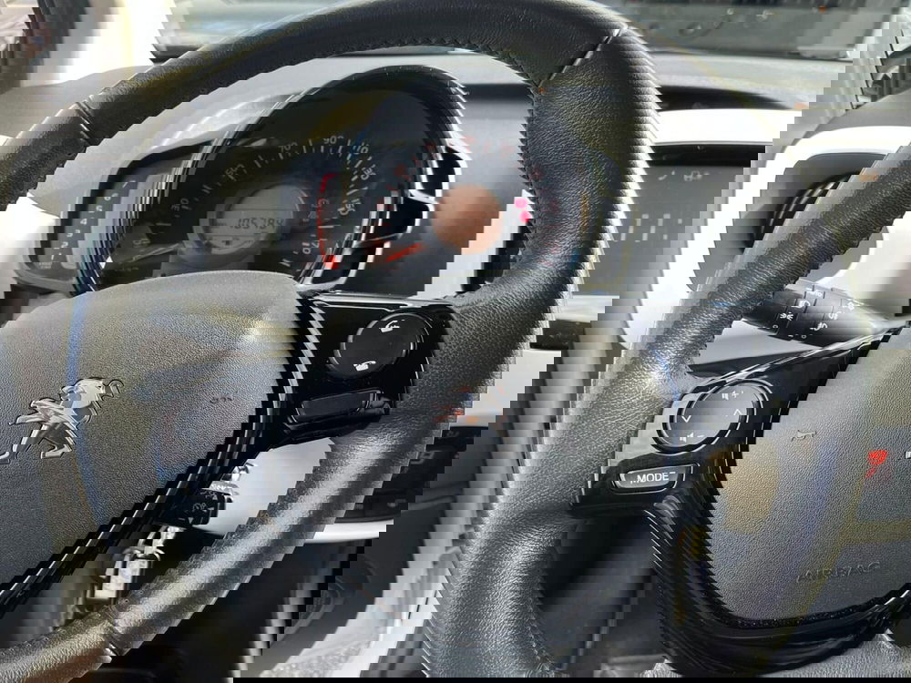 Peugeot 108 usata a Lucca (16)