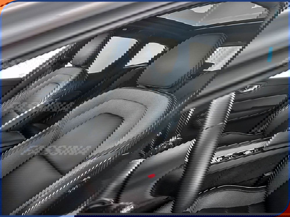 Volvo XC60 usata a Milano (8)