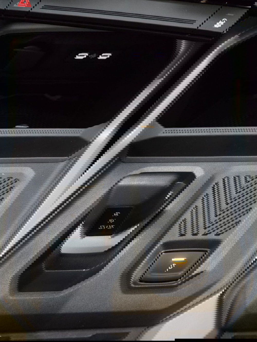 Dacia Bigster usata a Verona (15)