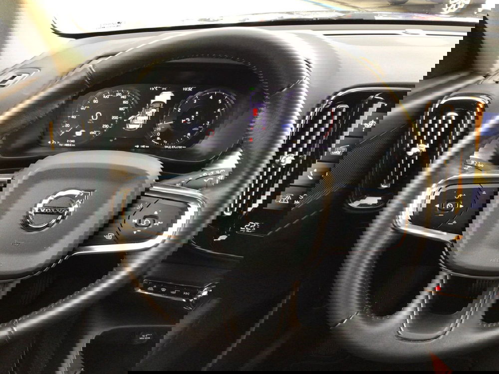 Volvo XC40 usata a Genova (9)