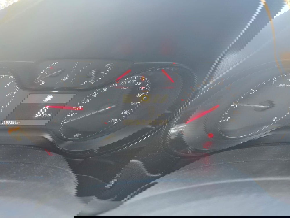 Opel Corsa usata a Massa-Carrara (9)