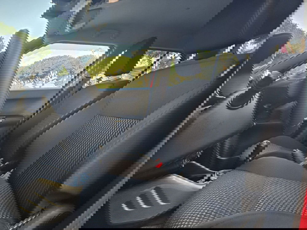 Suzuki Ignis usata a Massa-Carrara (5)