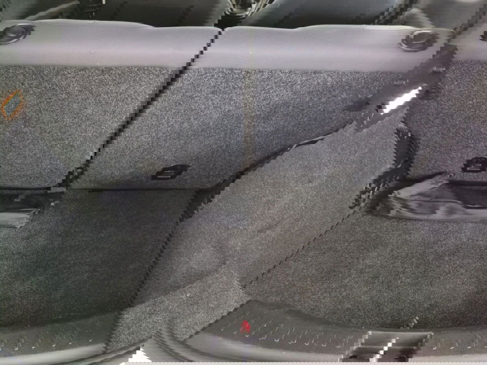 Lancia Ypsilon usata a Agrigento (15)