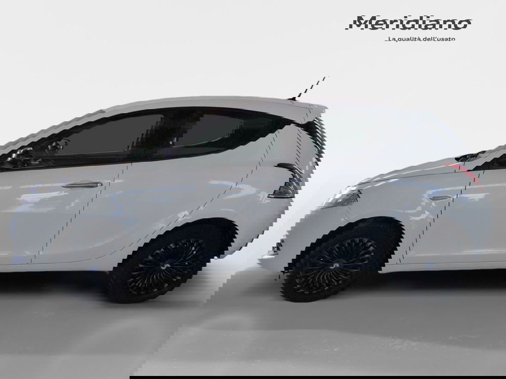 Lancia Ypsilon usata a Agrigento (2)