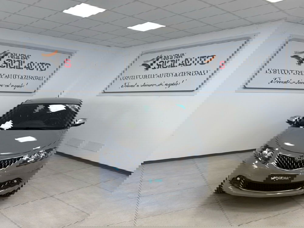 Lancia Ypsilon usata a Palermo