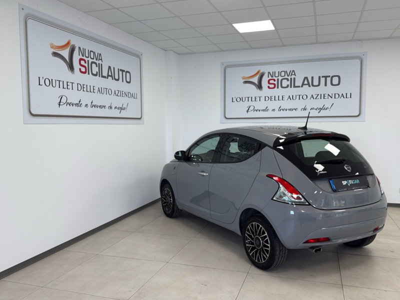 Lancia Ypsilon usata a Palermo (15)