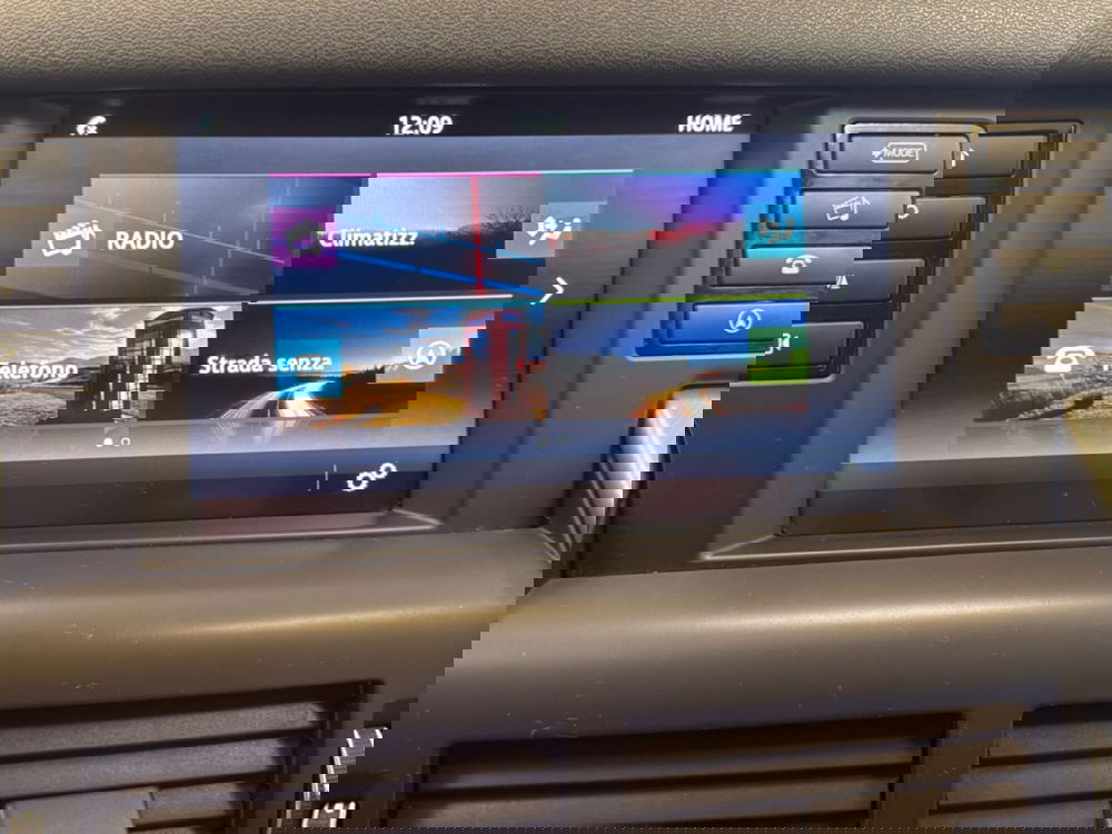 Land Rover Discovery Sport usata a Palermo (11)