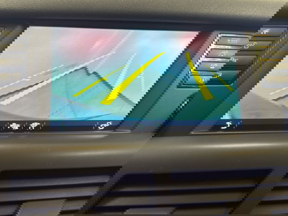 Land Rover Discovery Sport usata a Palermo (12)