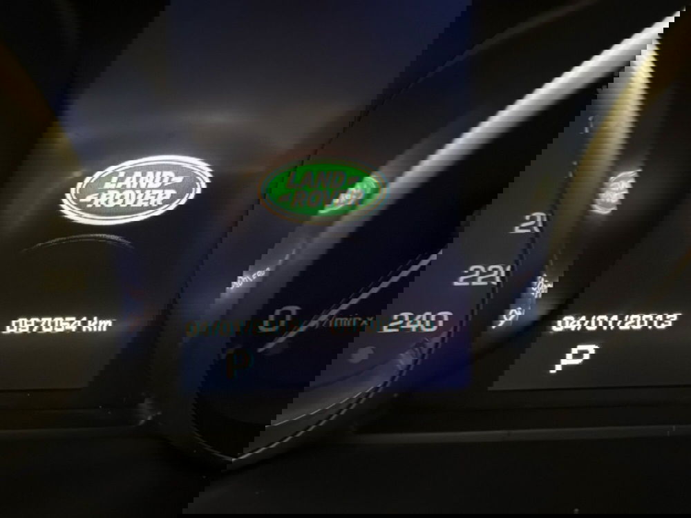 Land Rover Discovery Sport usata a Palermo (13)