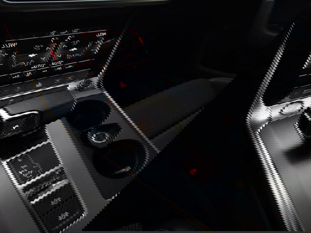 Audi A6 Avant usata a Bari (11)