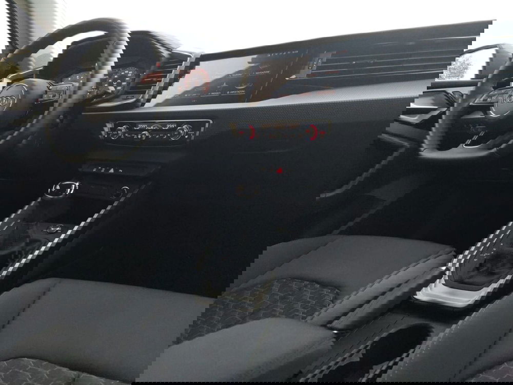 Audi A1 Sportback usata a Bari (4)
