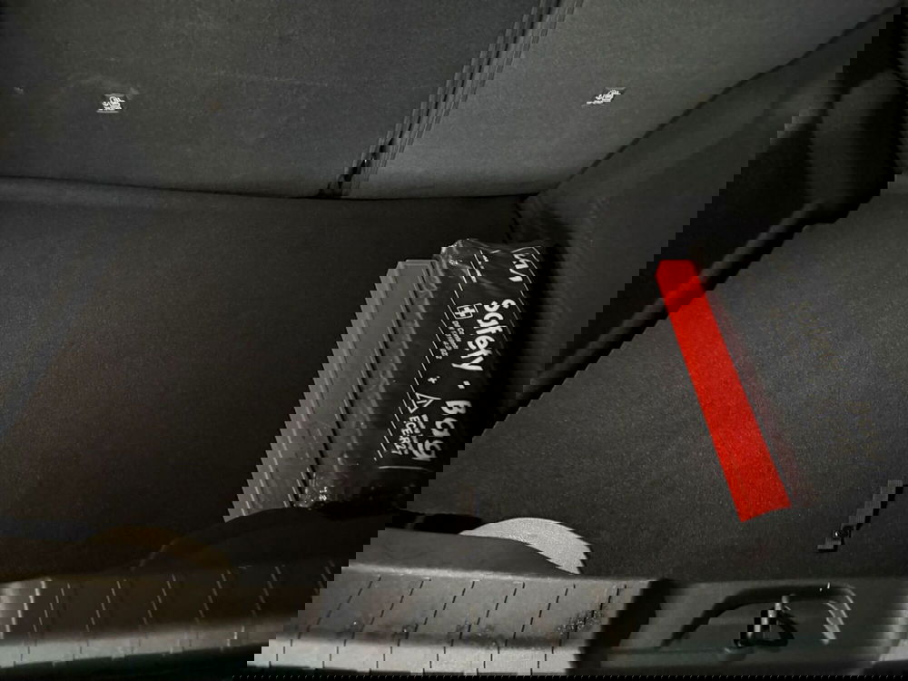 Jeep Avenger usata a Arezzo (15)