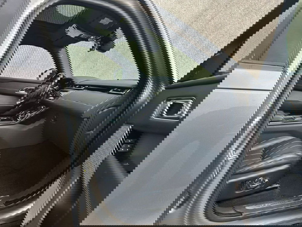 Land Rover Range Rover Velar usata a Salerno (4)