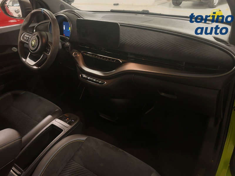 Abarth 500e Cabrio usata a Torino (11)