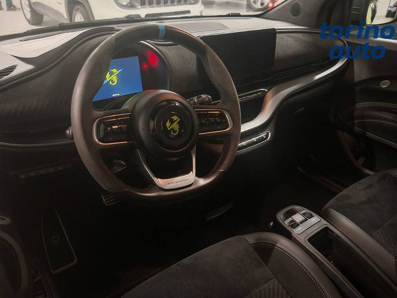 Abarth 500e Cabrio usata a Torino (12)