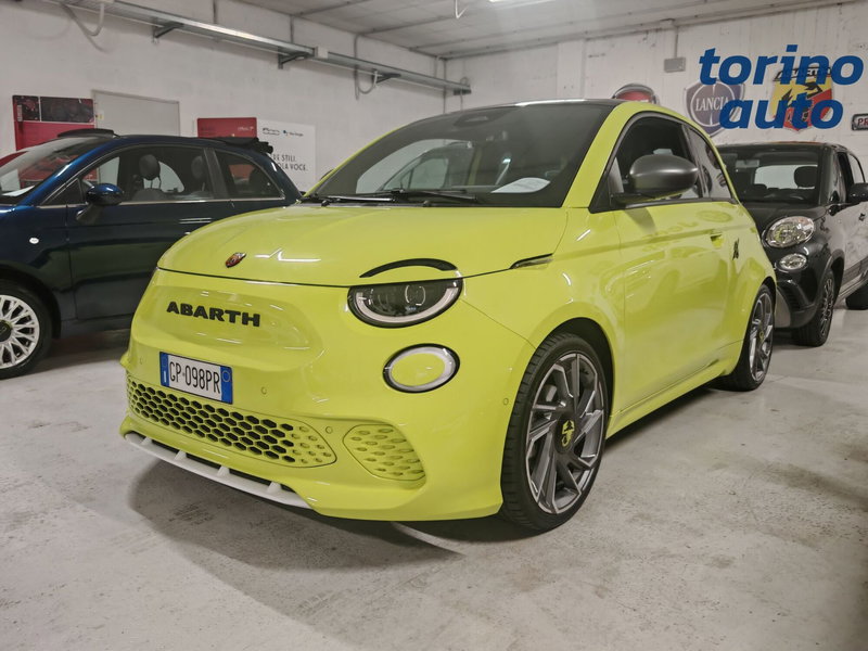 Abarth 500e Cabrio usata a Torino (4)