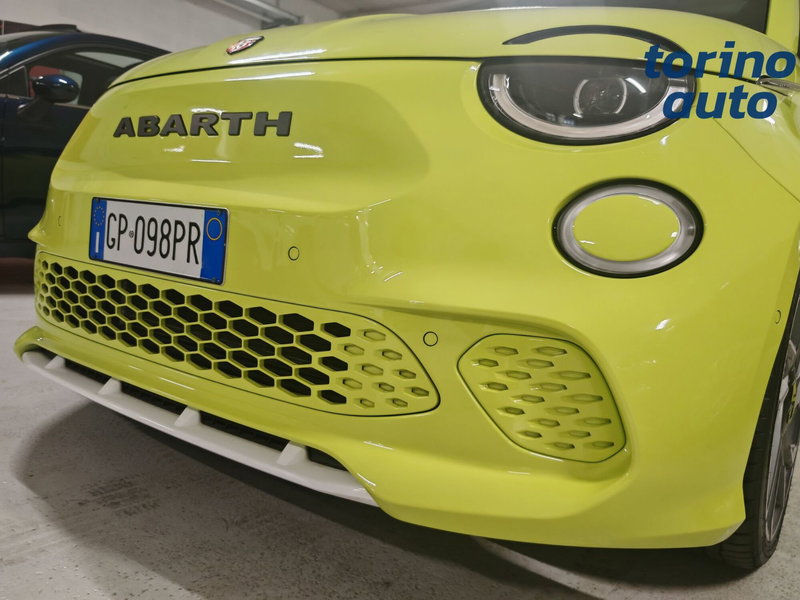 Abarth 500e Cabrio usata a Torino (5)