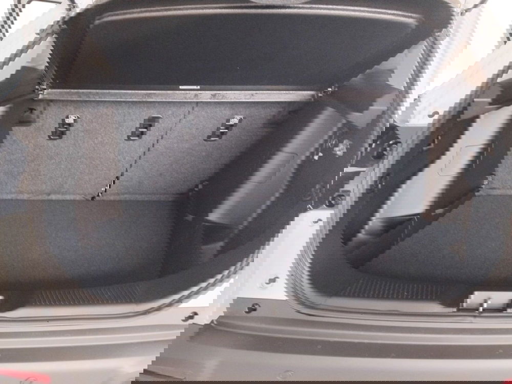 Suzuki S-Cross nuova a Milano (13)