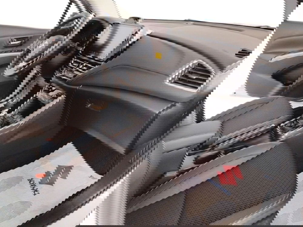 Suzuki S-Cross nuova a Milano (6)